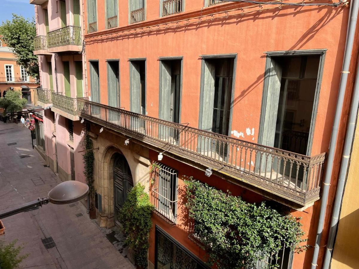 La Suite Du Castillet Perpignan Bagian luar foto